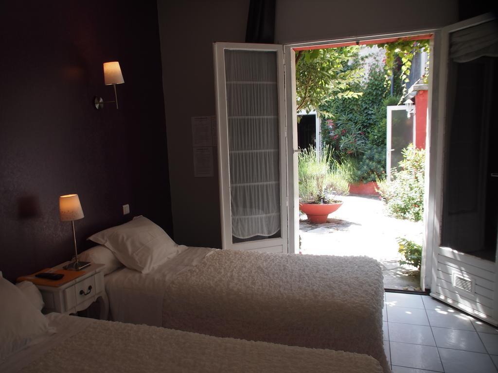 Hotel Emma Calve Millau Zewnętrze zdjęcie
