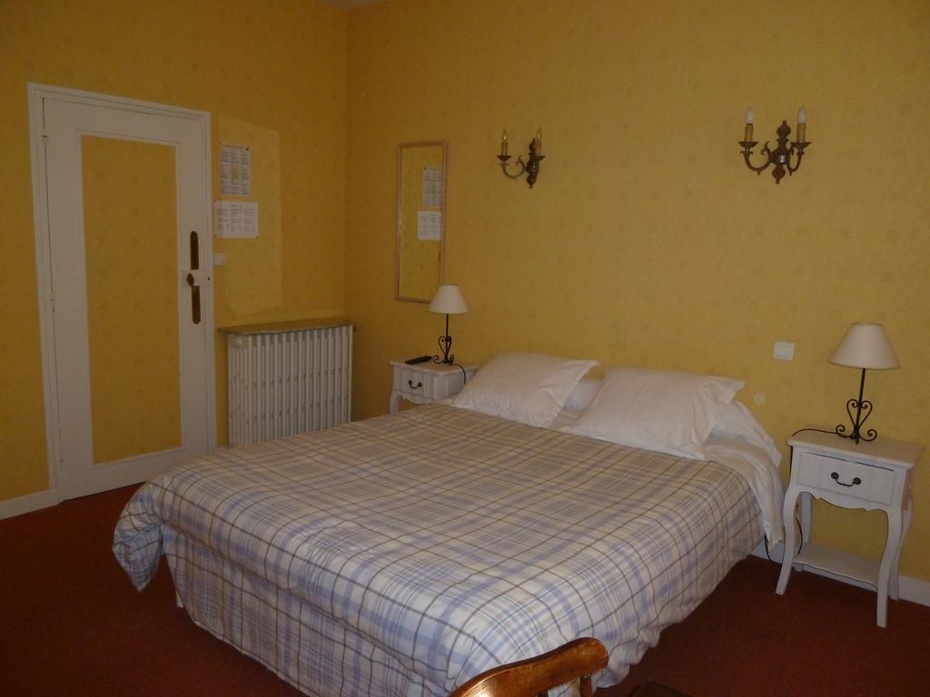 Hotel Emma Calve Millau Pokój zdjęcie