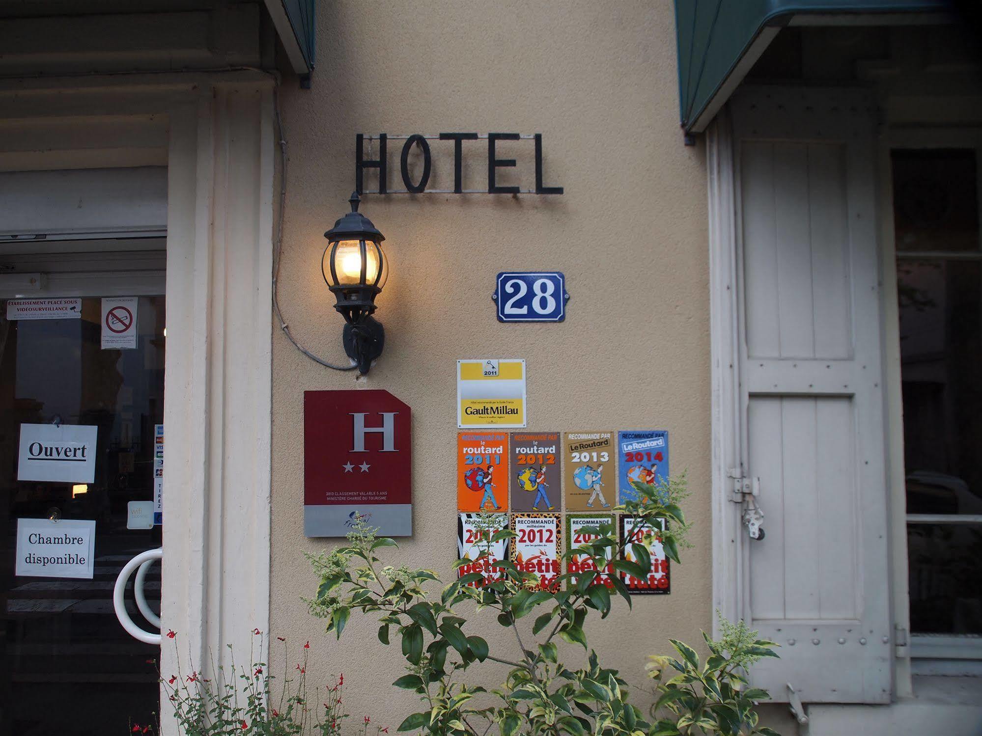 Hotel Emma Calve Millau Zewnętrze zdjęcie