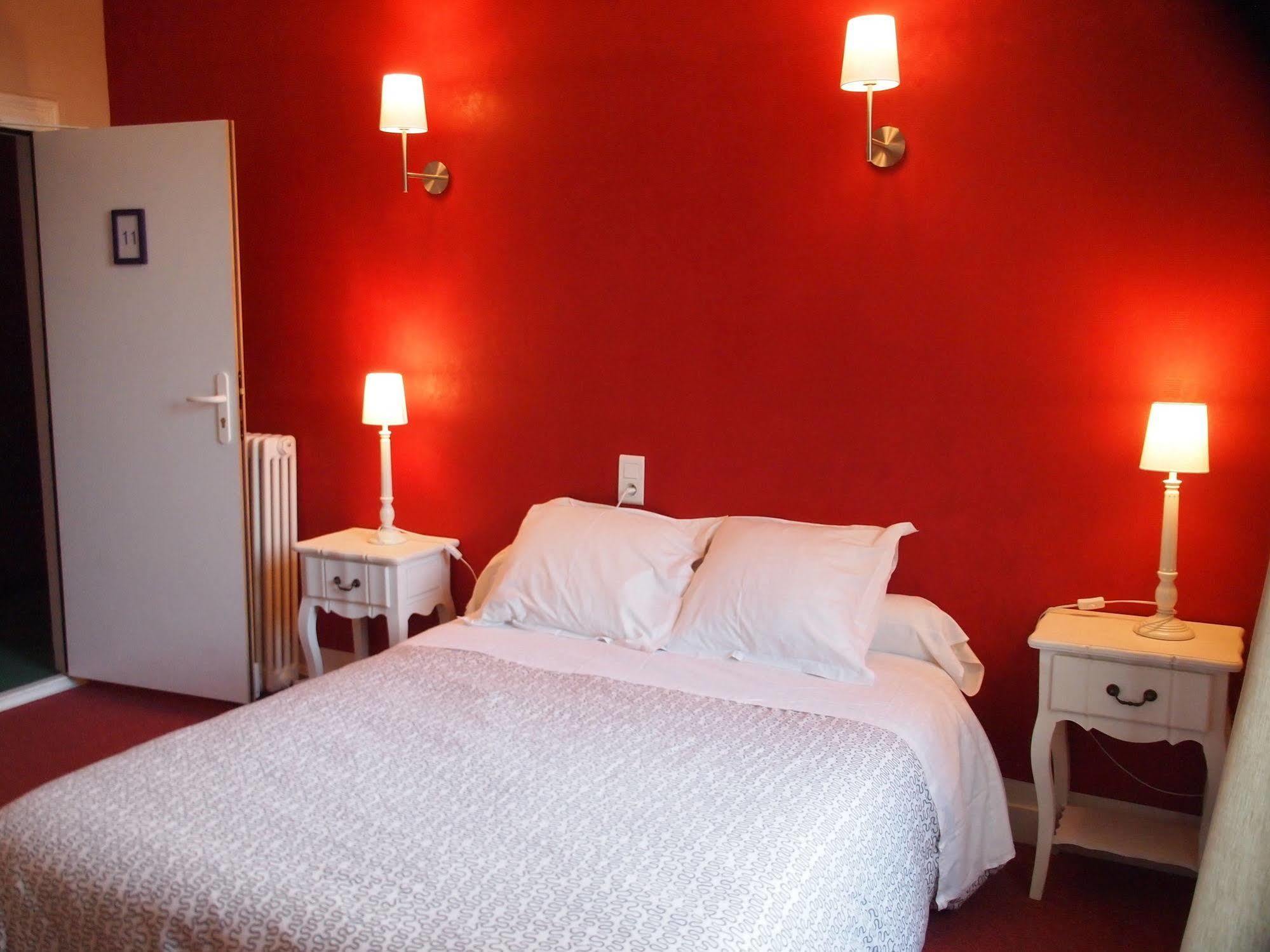 Hotel Emma Calve Millau Zewnętrze zdjęcie